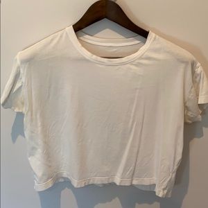 White lululemon crop tee